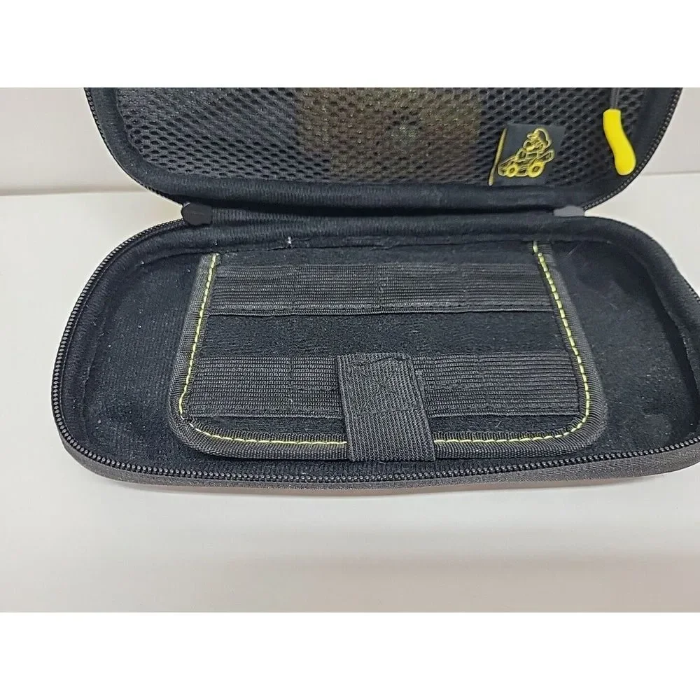 Super Mario Kart Nintendo Switch Lite Case,‎ Yellow